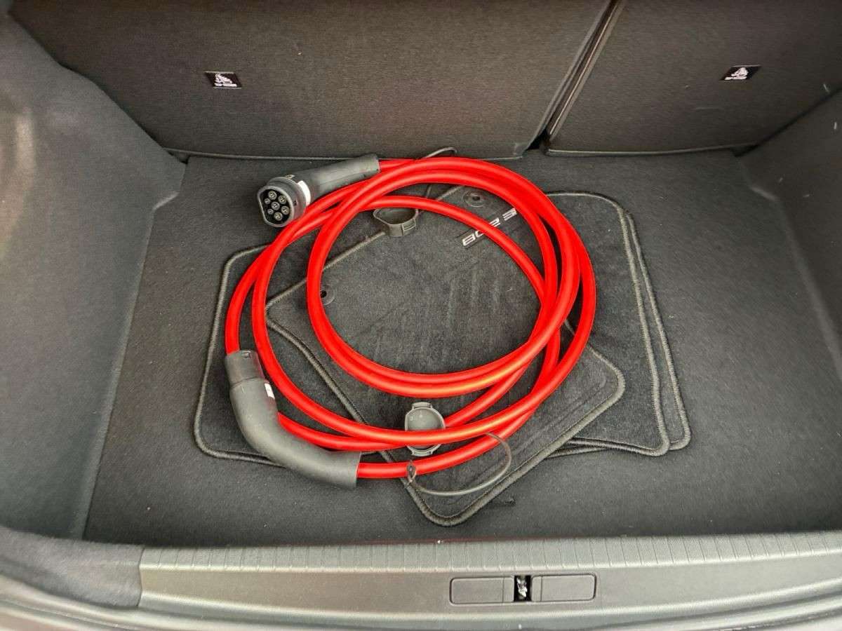 peugeot-208-2025-eletrico-0cc
