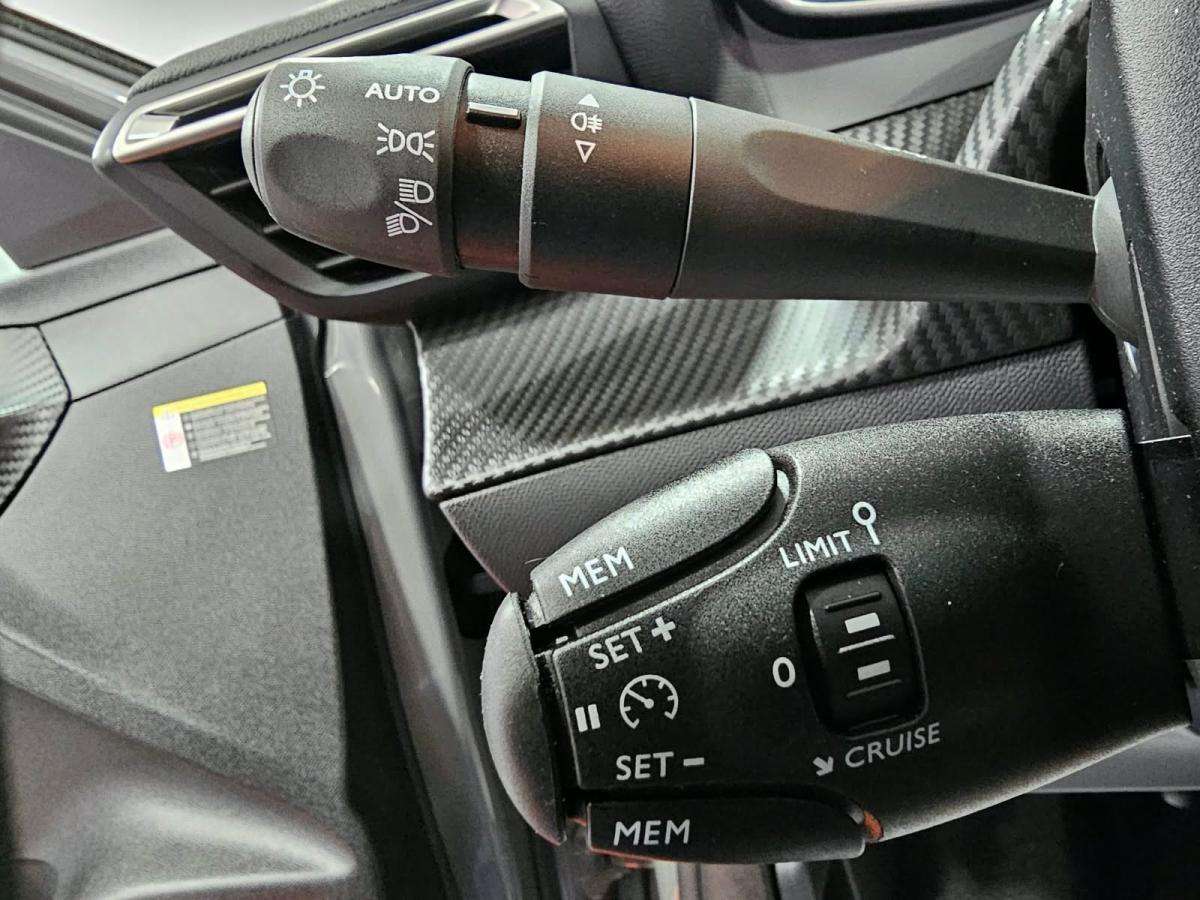 peugeot-208-2025-eletrico-0cc