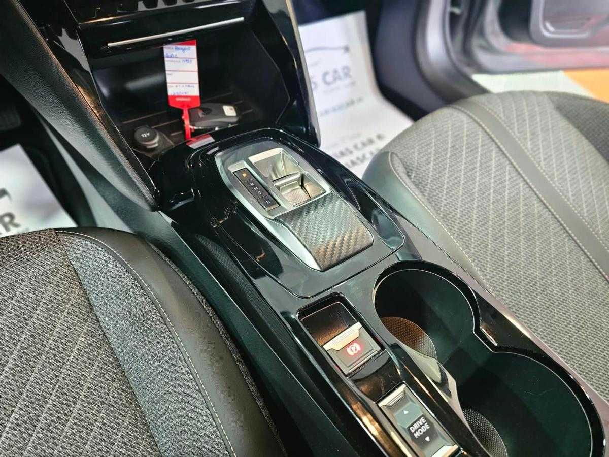 peugeot-208-2025-eletrico-0cc