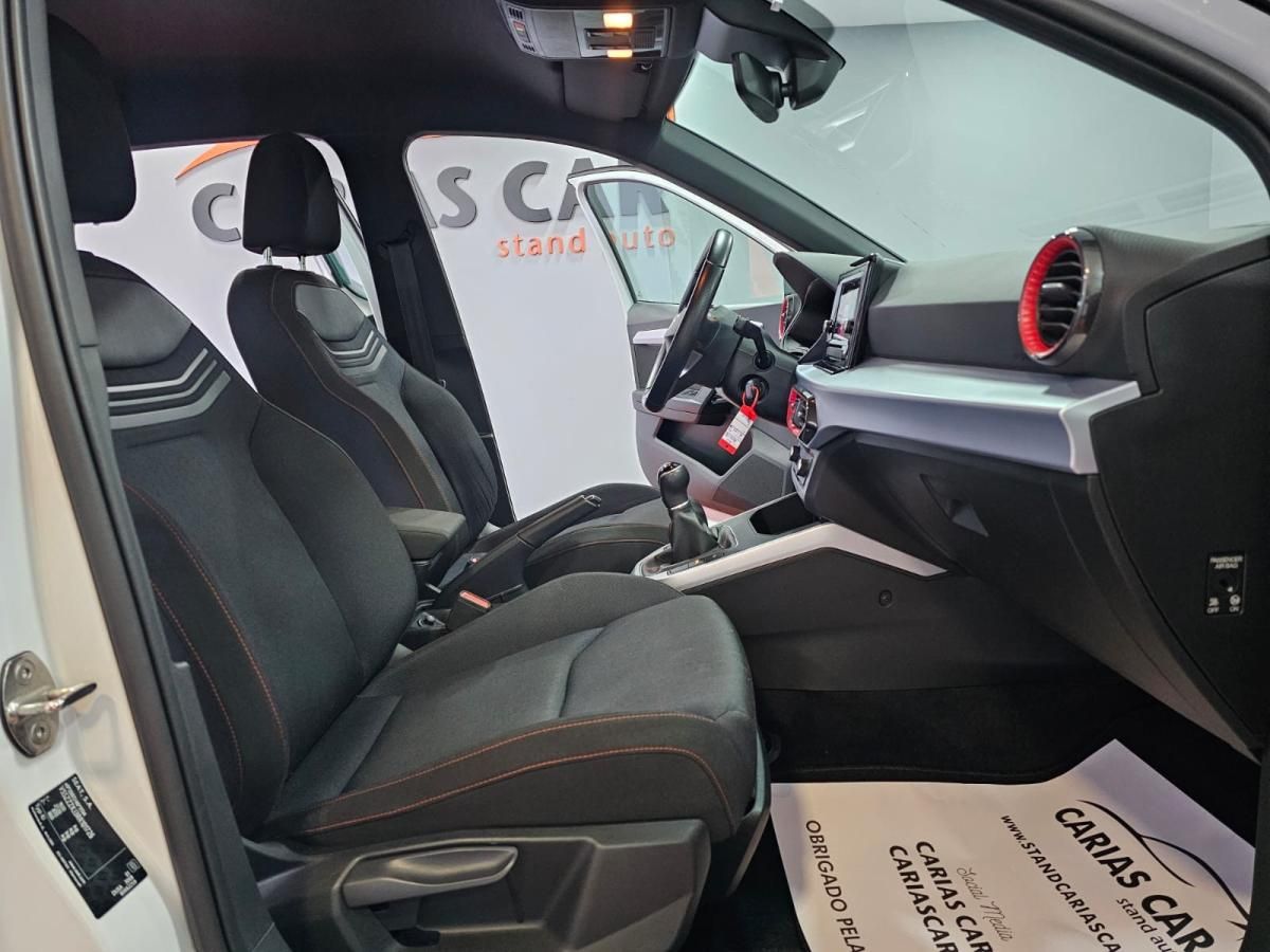 seat-arona-2024-gasolina-999cc