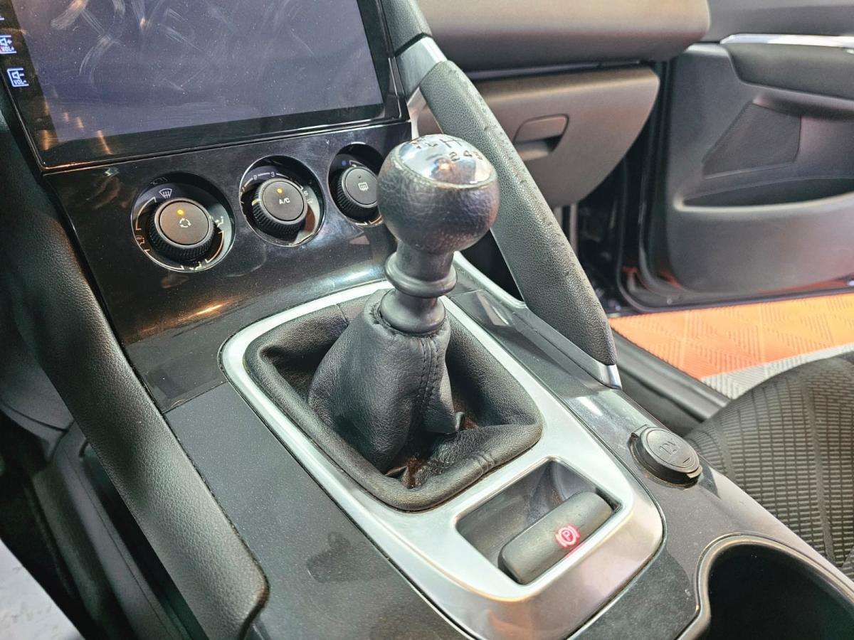 peugeot-3008-2010-diesel-1560cc
