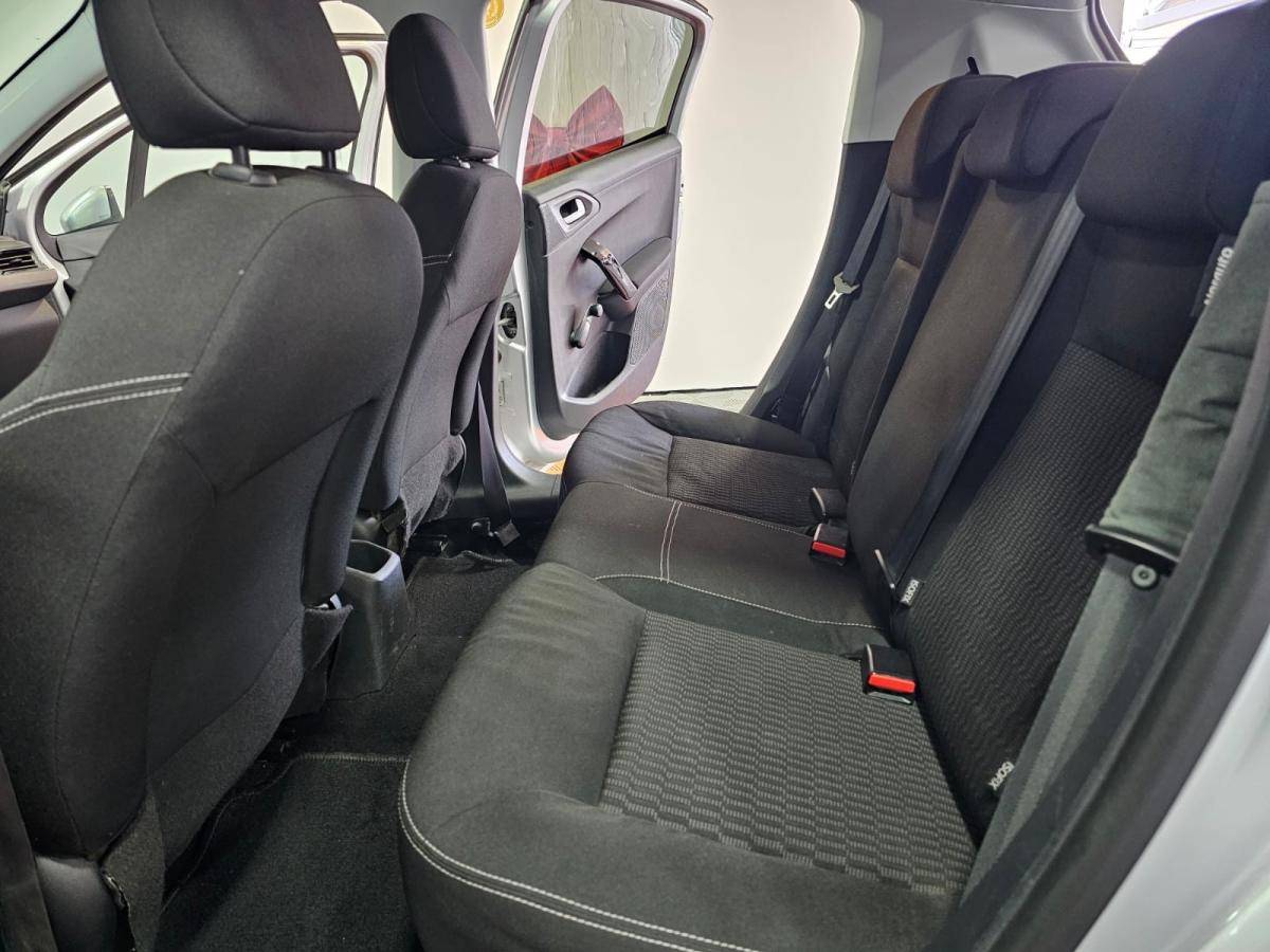 peugeot-208-2016-gasolina-1199cc