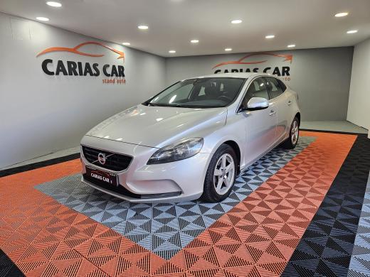 volvo-v40-2012-diesel-1560cc