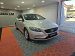 volvo-v40-2012-diesel-1560cc