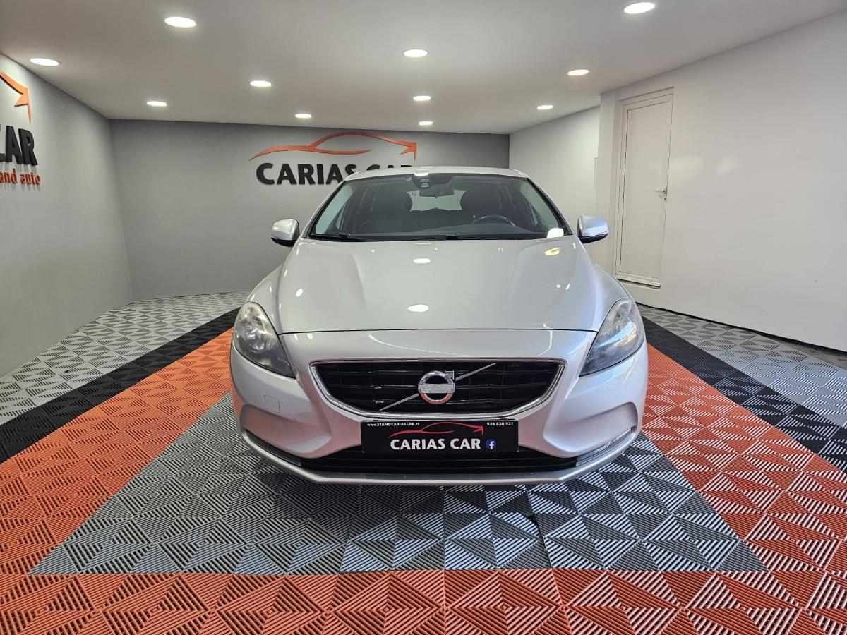 volvo-v40-2012-diesel-1560cc