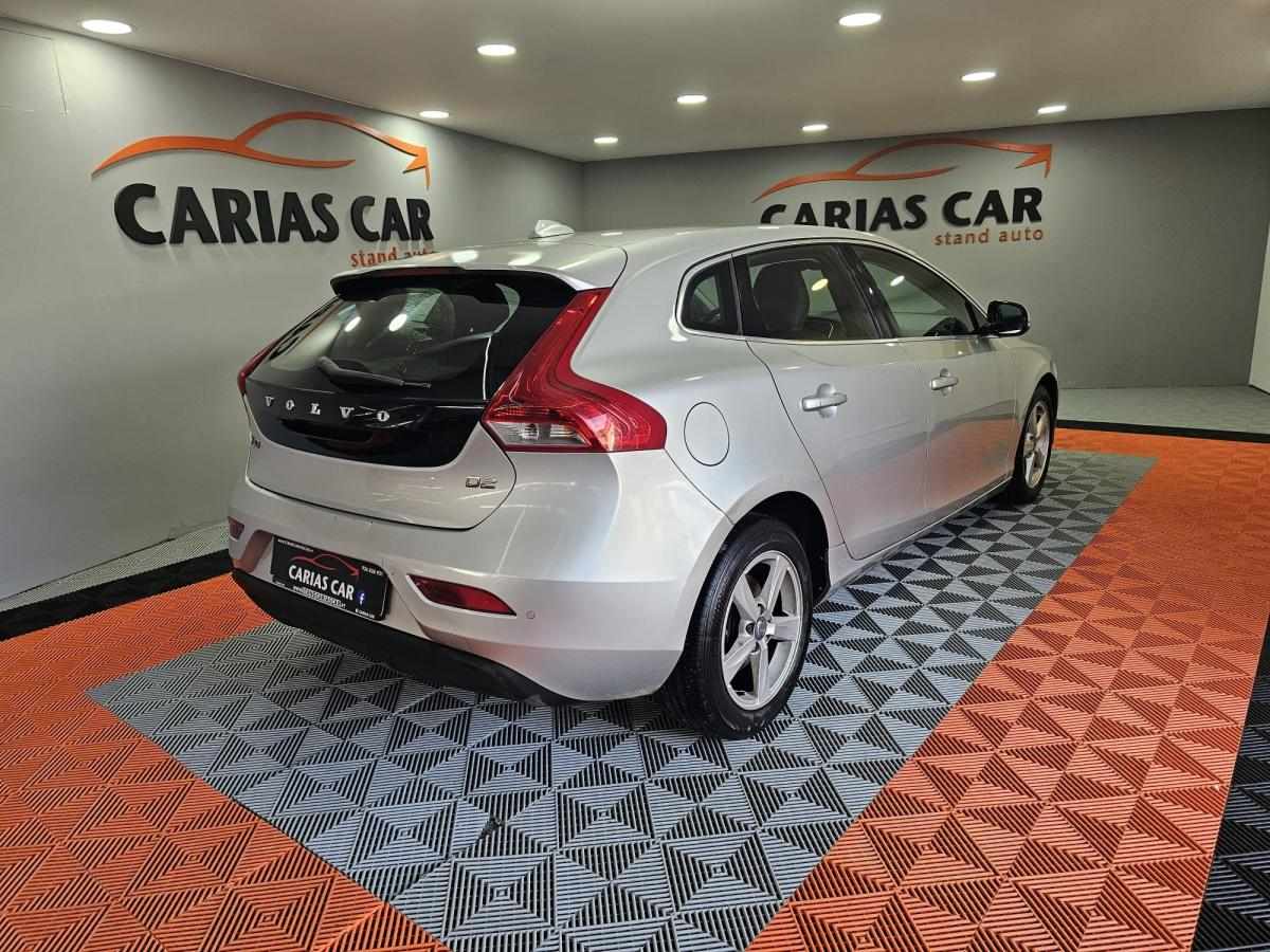 volvo-v40-2012-diesel-1560cc