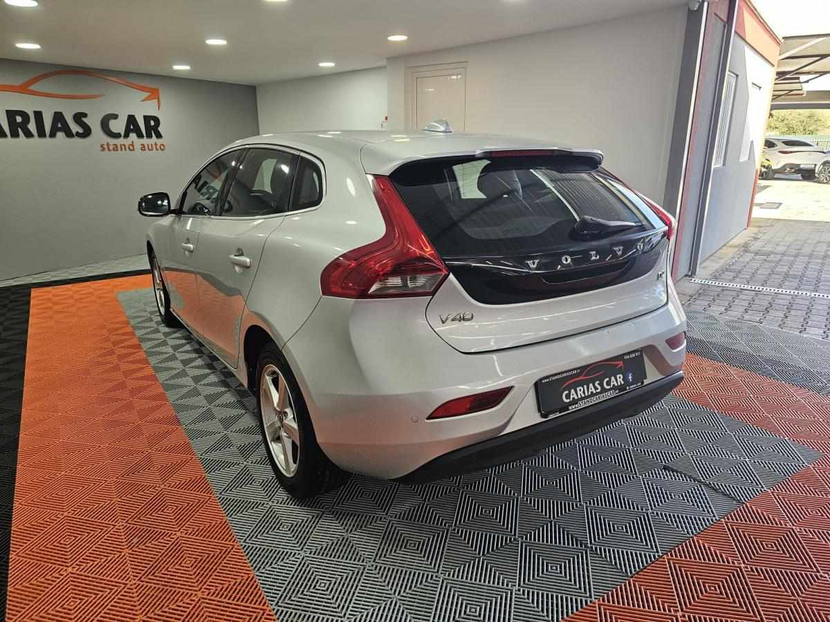 volvo-v40-2012-diesel-1560cc