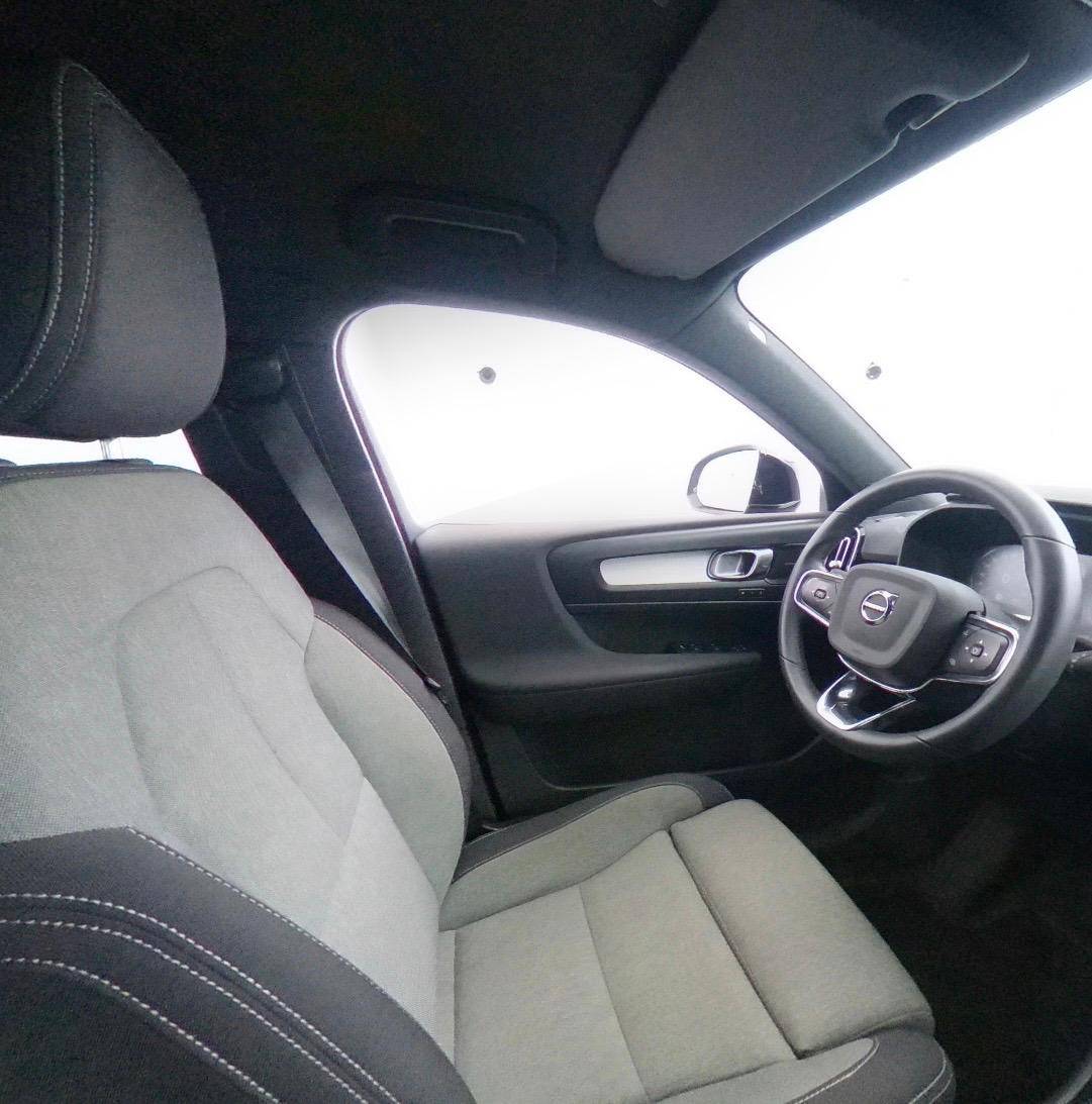 volvo-xc40-2022-hibrido-a-gasolina-1477cc