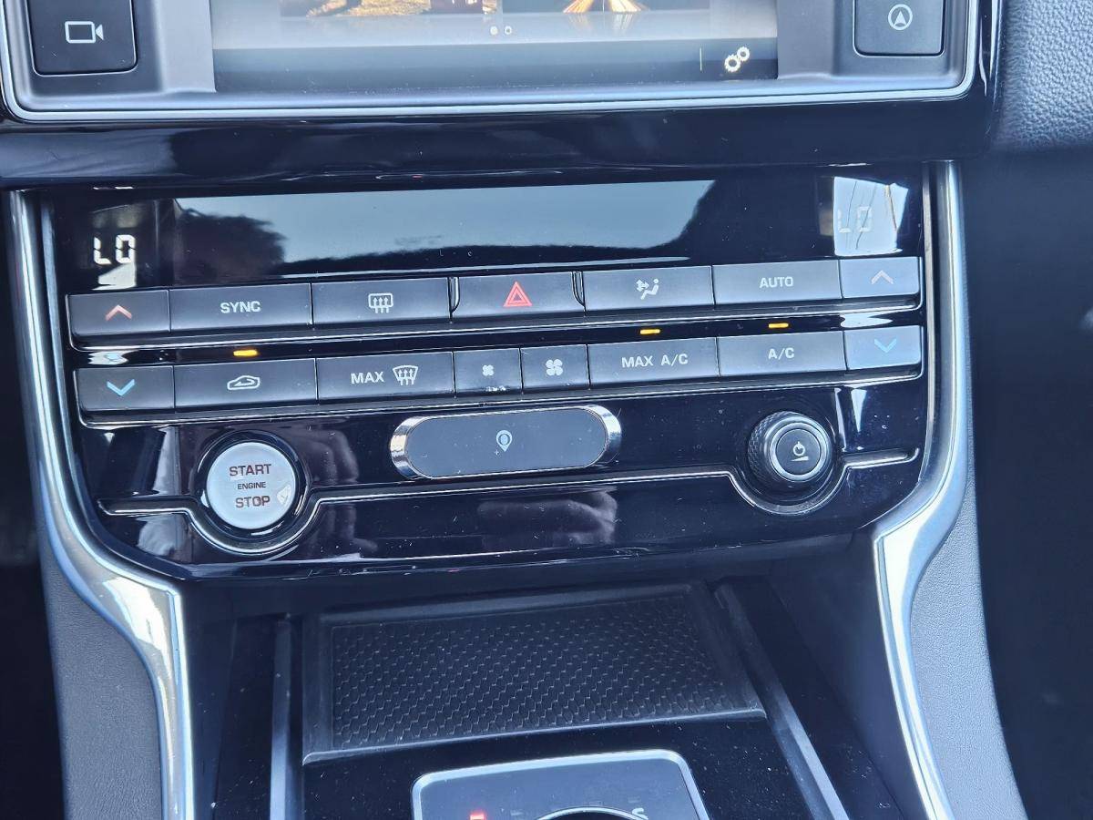 jaguar-xe-2016-diesel-1999cc