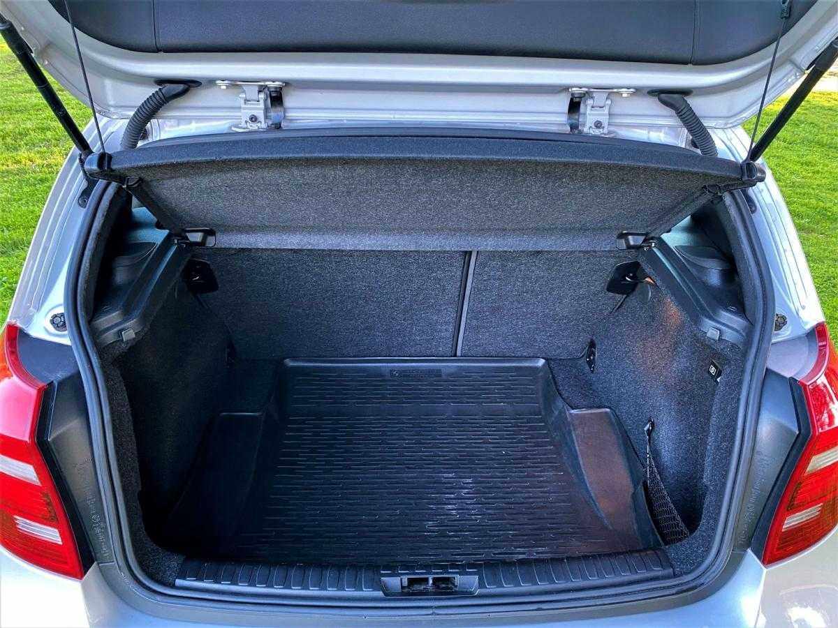 bmw-serie-1-2010-diesel-1995cc