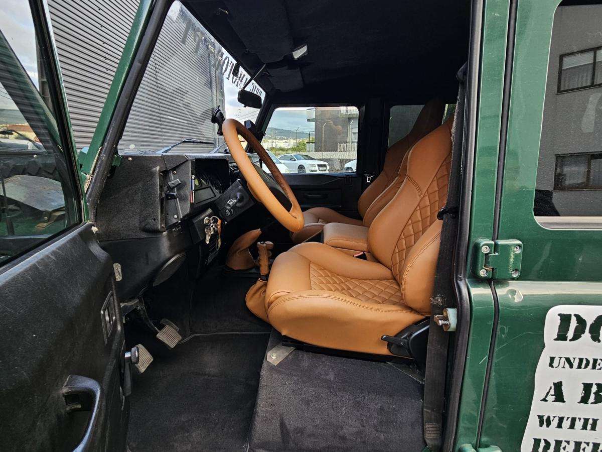 land-rover-defender-2004-diesel-2495cc