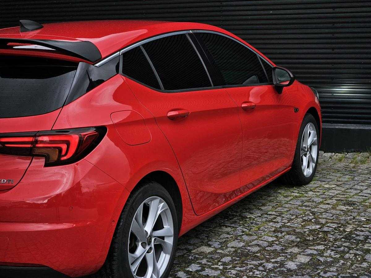 opel-astra-2015-diesel-1598cc