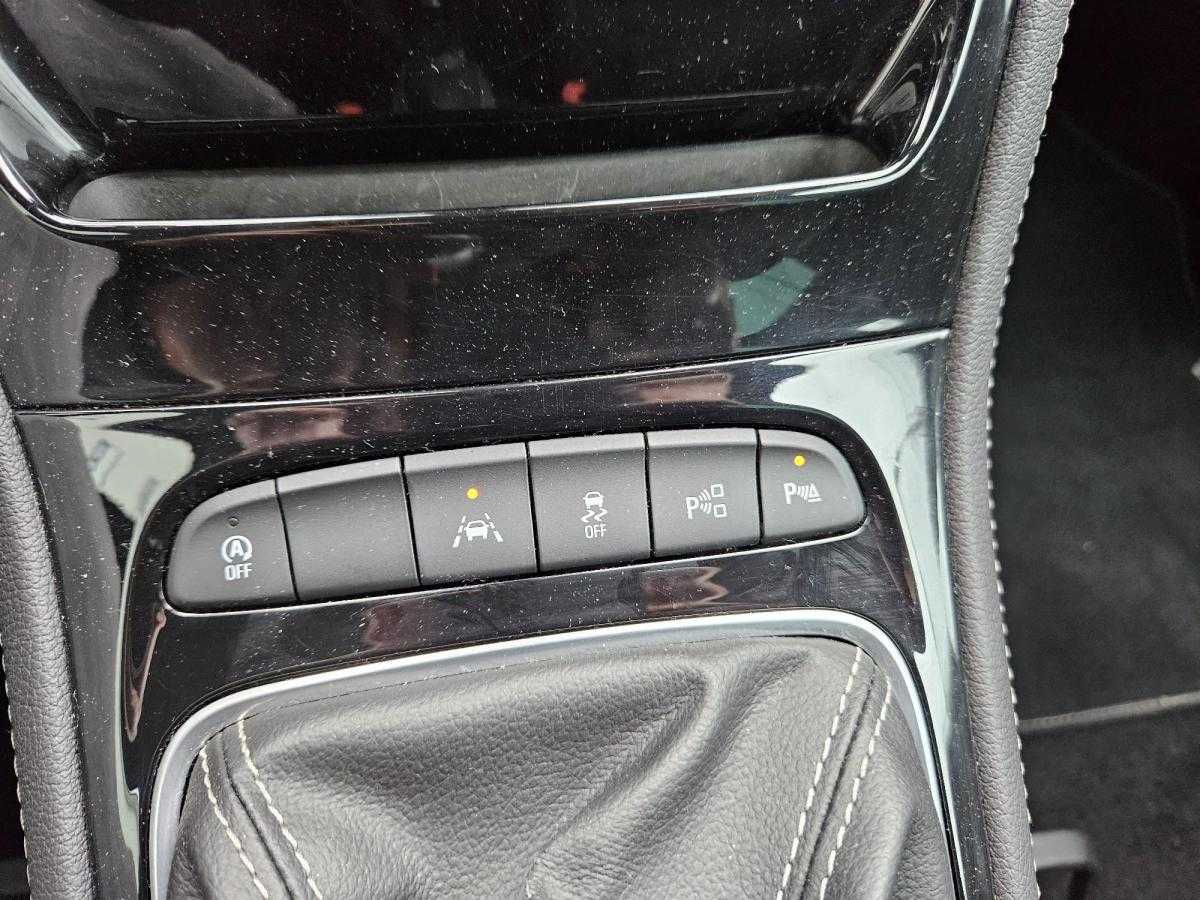 opel-astra-2015-diesel-1598cc