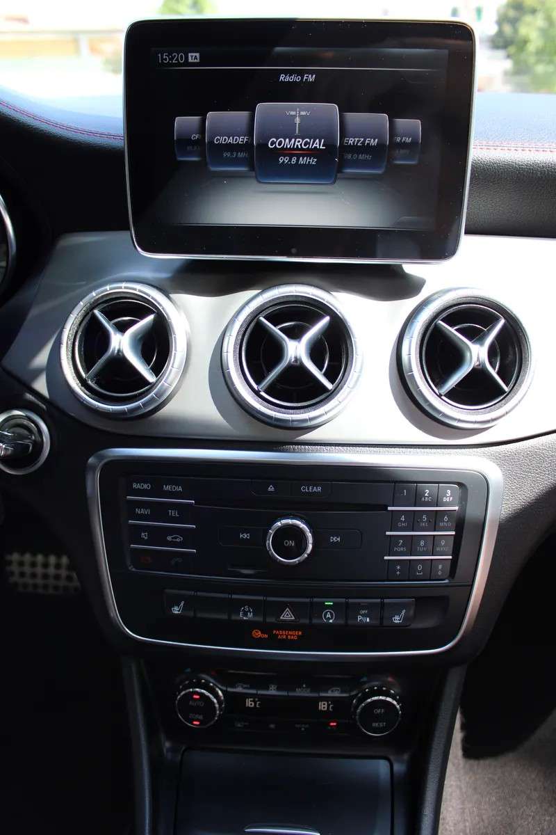 mercedes-benz-220-2015-diesel-2143cc