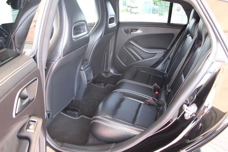mercedes-benz-200-2019-diesel-2143cc