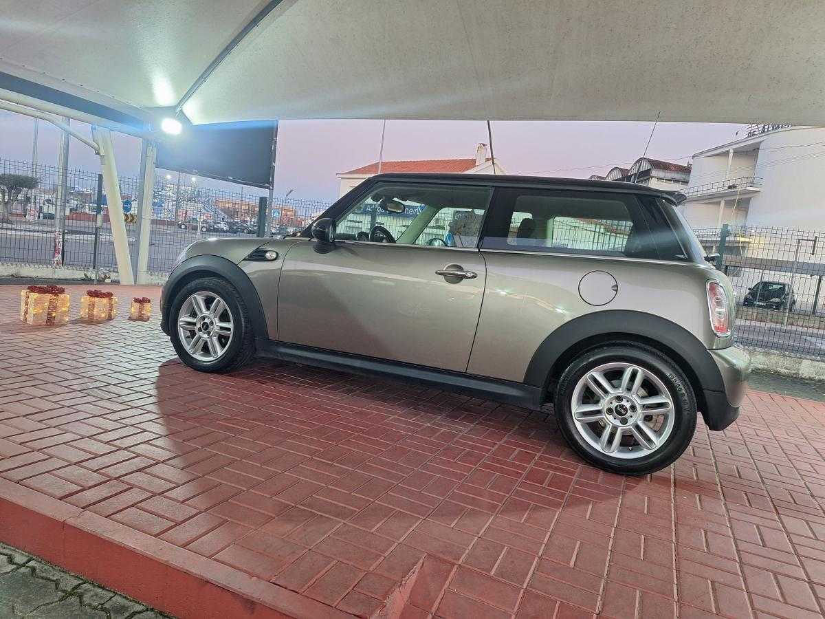 mini-cooper-2014-diesel-1598cc