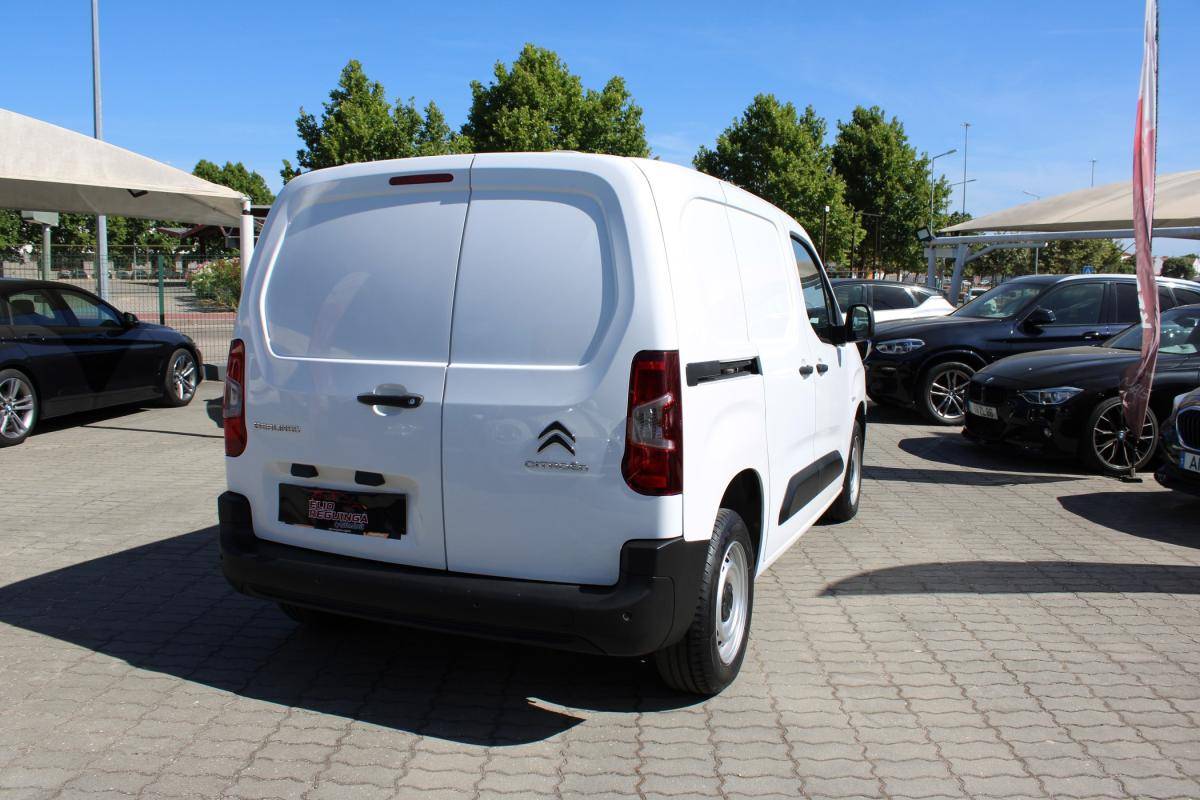 citroen-berlingo-2022-diesel-1499cc