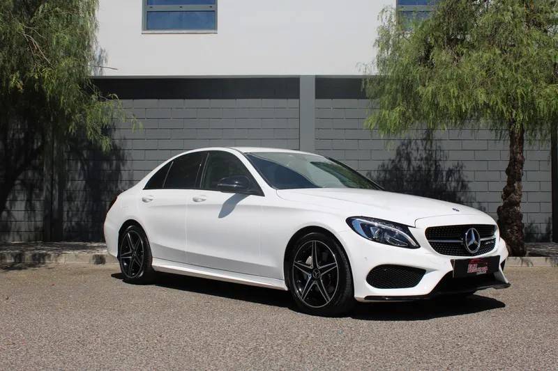 mercedes-benz-200-2015-diesel-1598cc