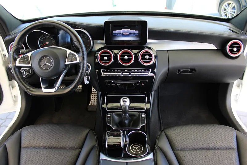 mercedes-benz-200-2015-diesel-1598cc