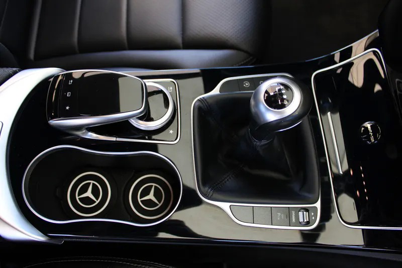 mercedes-benz-200-2015-diesel-1598cc