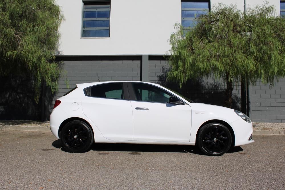 alfa-romeo-giulietta-2016-diesel-1598cc