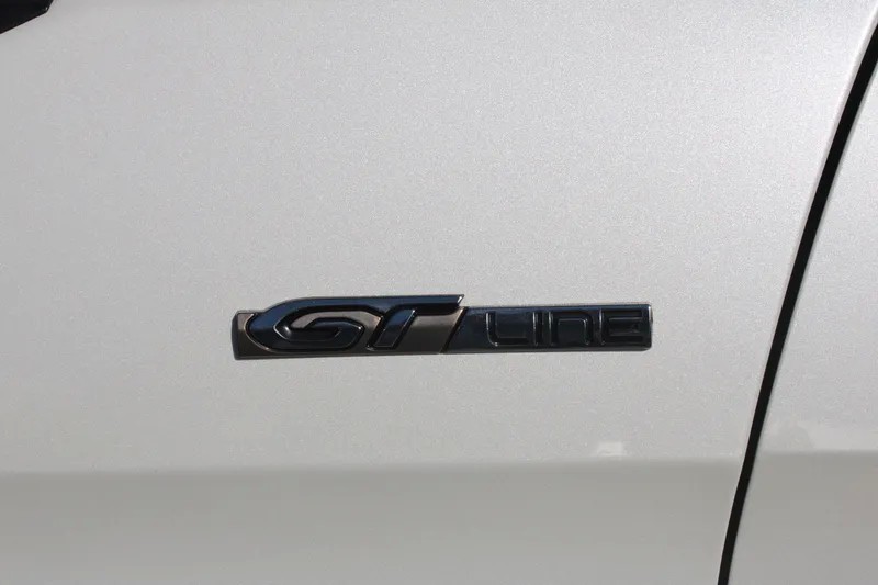 peugeot-5008-2019-diesel-1499cc