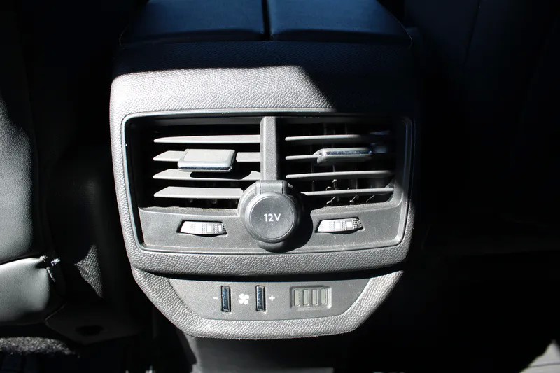 peugeot-5008-2019-diesel-1499cc