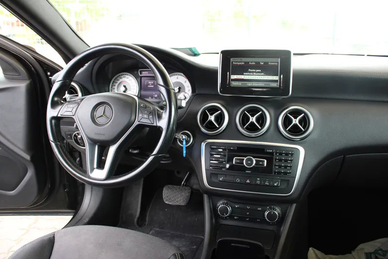 mercedes-benz-180-2014-diesel-1461cc