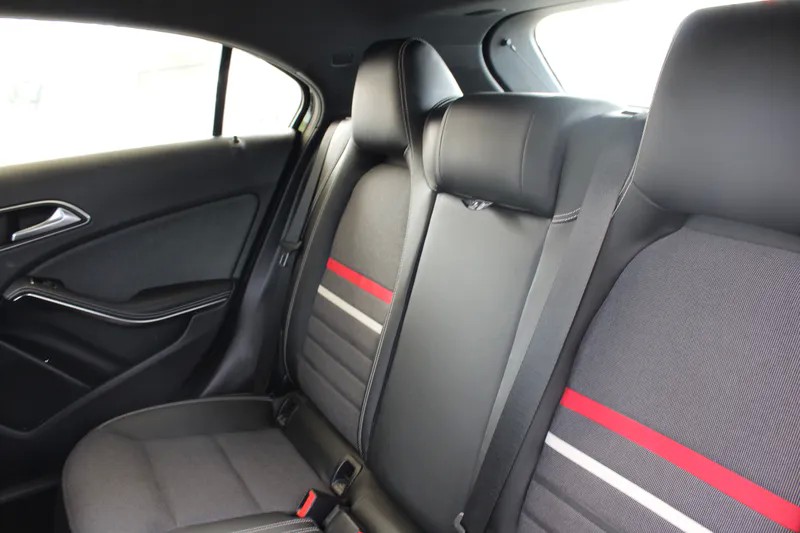 mercedes-benz-180-2014-diesel-1461cc