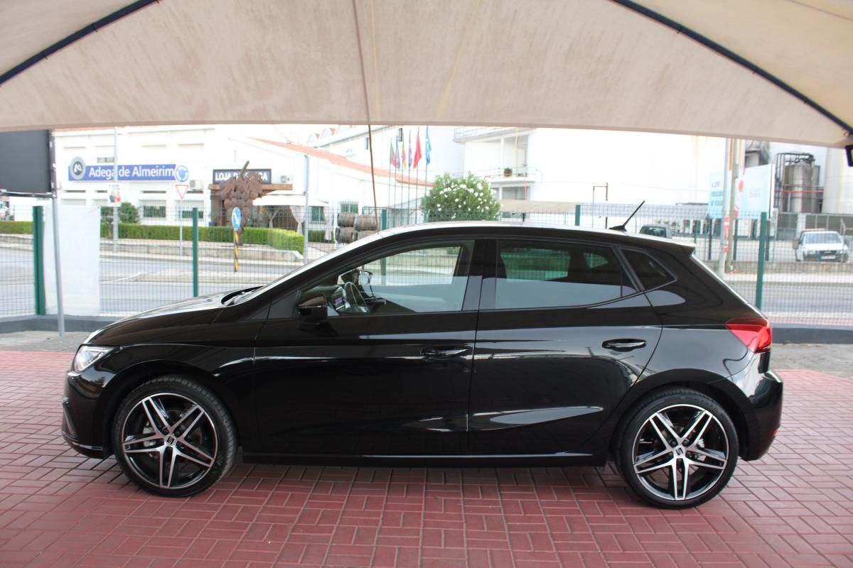 seat-ibiza-2023-gasolina-999cc