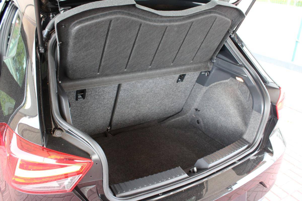 seat-ibiza-2023-gasolina-999cc