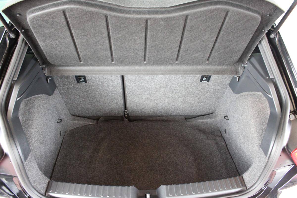 seat-ibiza-2023-gasolina-999cc