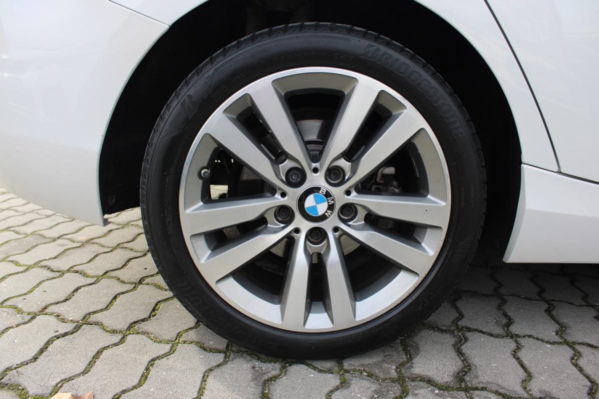 bmw-serie-1-2019-diesel-1496cc