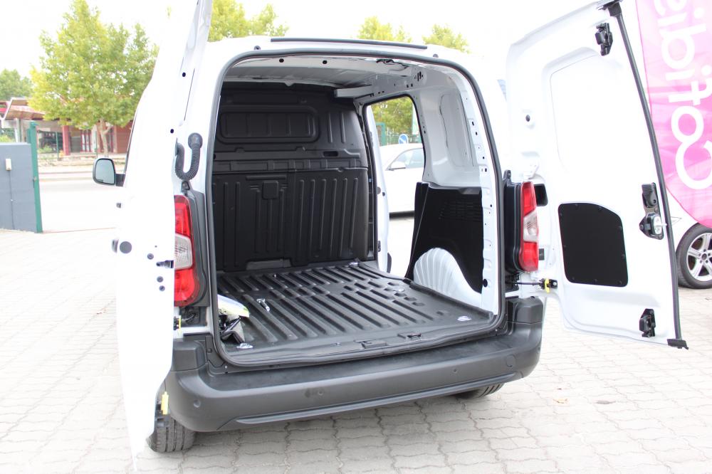 peugeot-partner-2023-diesel-1499cc
