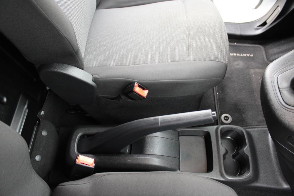 peugeot-partner-2023-diesel-1499cc