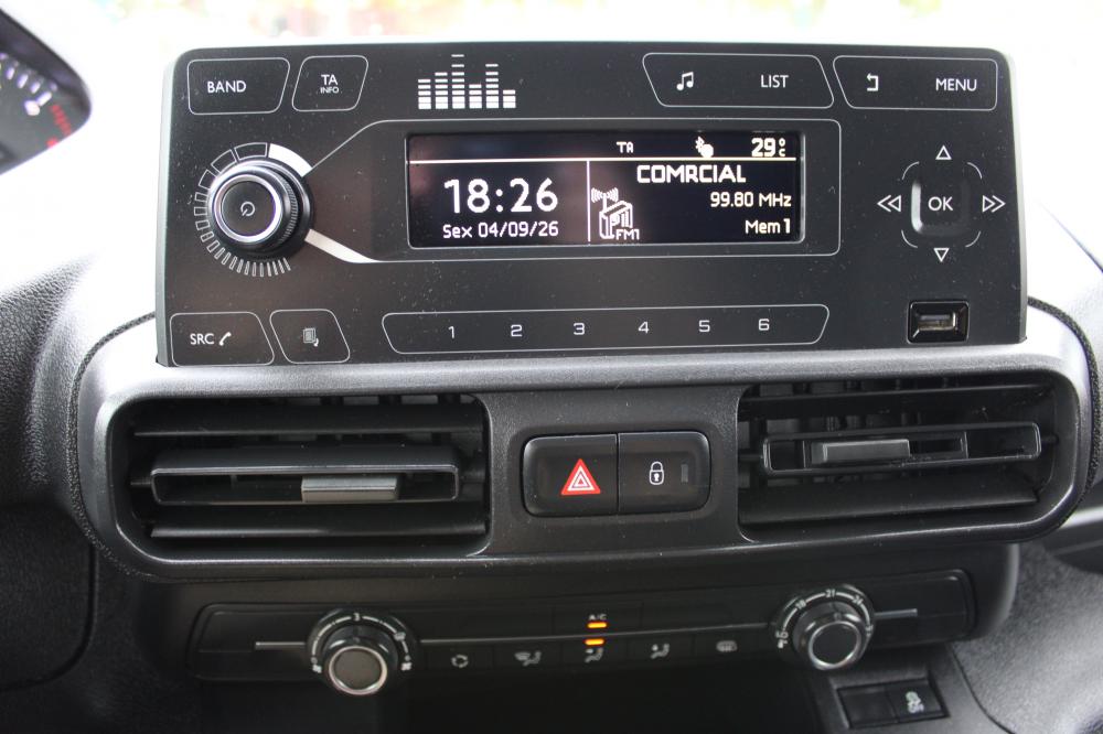 peugeot-partner-2023-diesel-1499cc