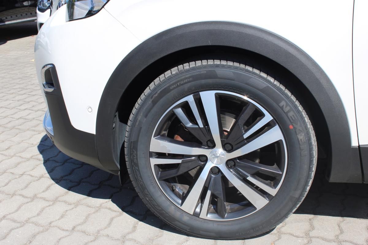 peugeot-5008-2019-diesel-1499cc