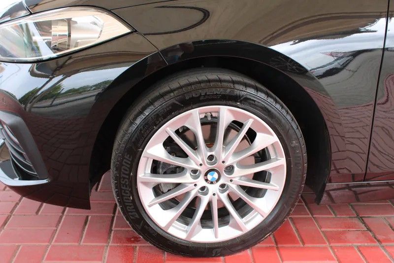 bmw-serie-1-2021-diesel-1496cc