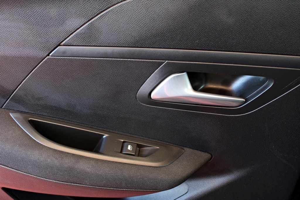 peugeot-208-2021-gasolina-1199cc