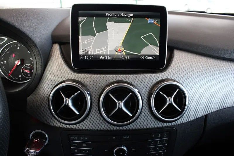 mercedes-benz-180-2015-diesel-1461cc