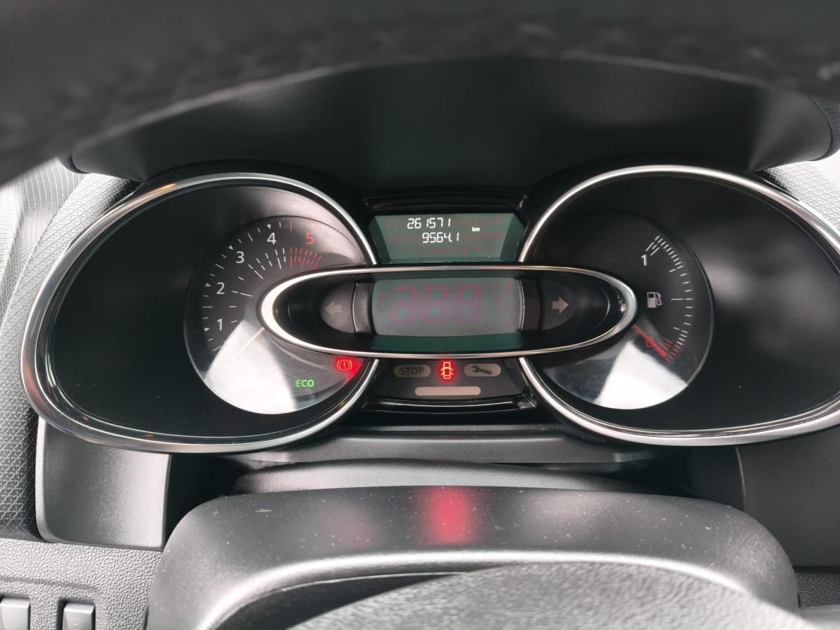 renault-clio-sport-tourer-2019-diesel-1461cc