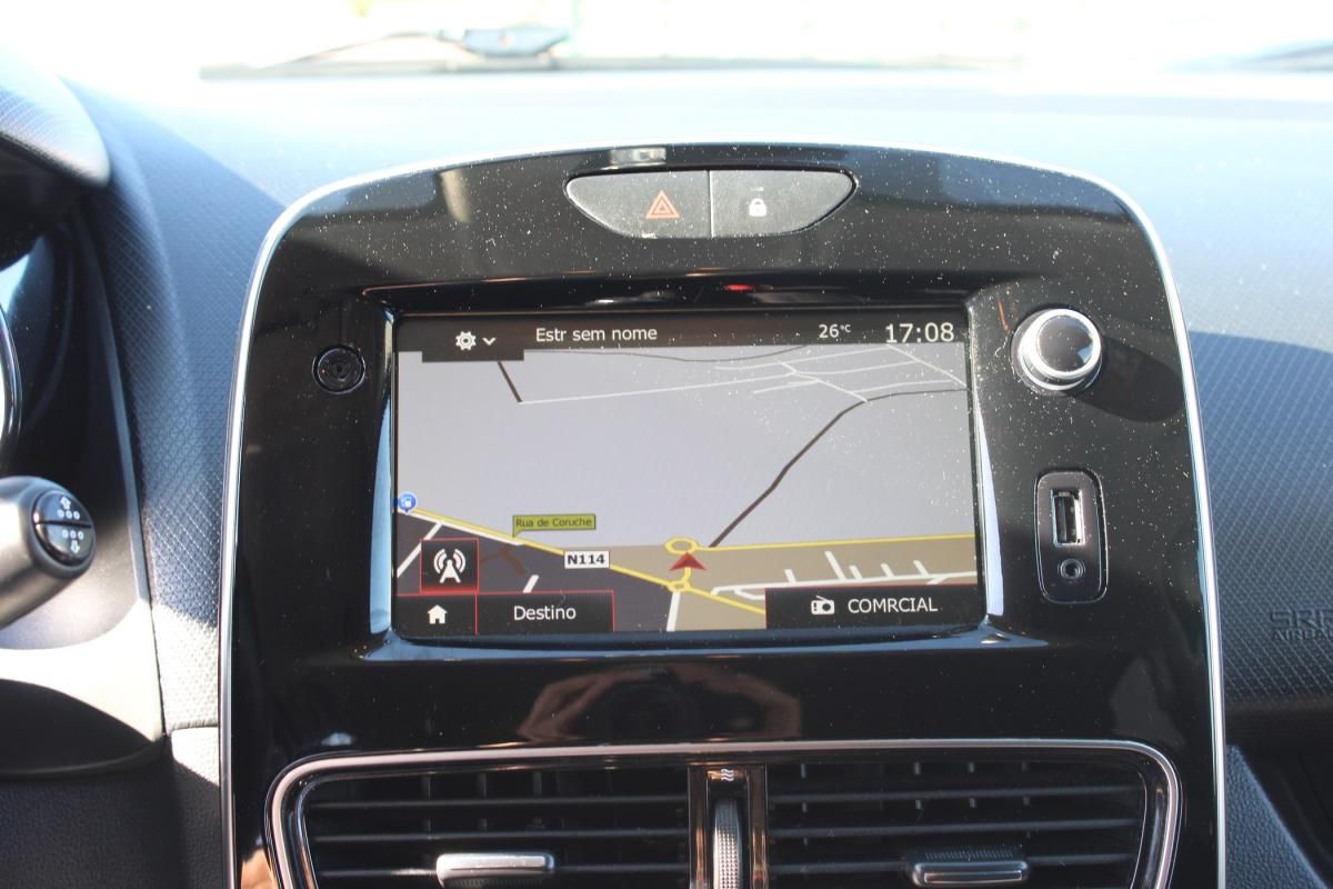 renault-clio-sport-tourer-2019-diesel-1461cc