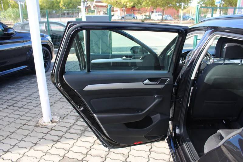 volkswagen-passat-variant-2015-diesel-1968cc