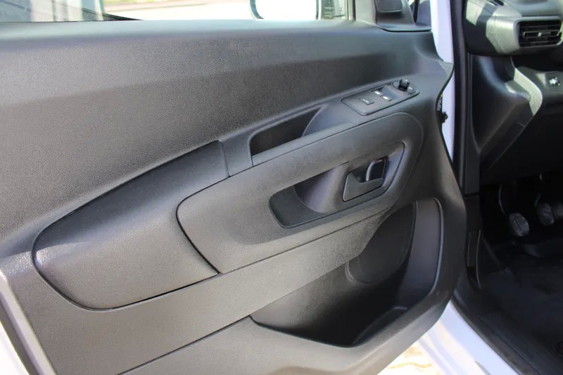 opel-combo-2024-diesel-1499cc