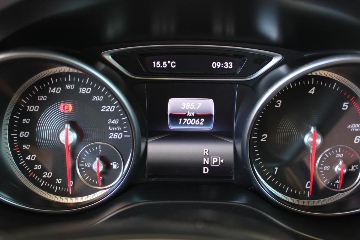 mercedes-benz-gla-2018-diesel-2143cc