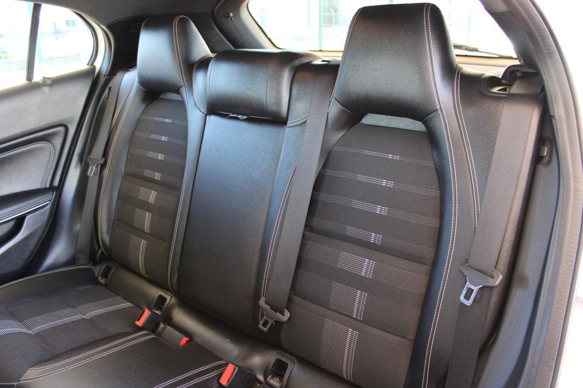 mercedes-benz-gla-2018-diesel-2143cc