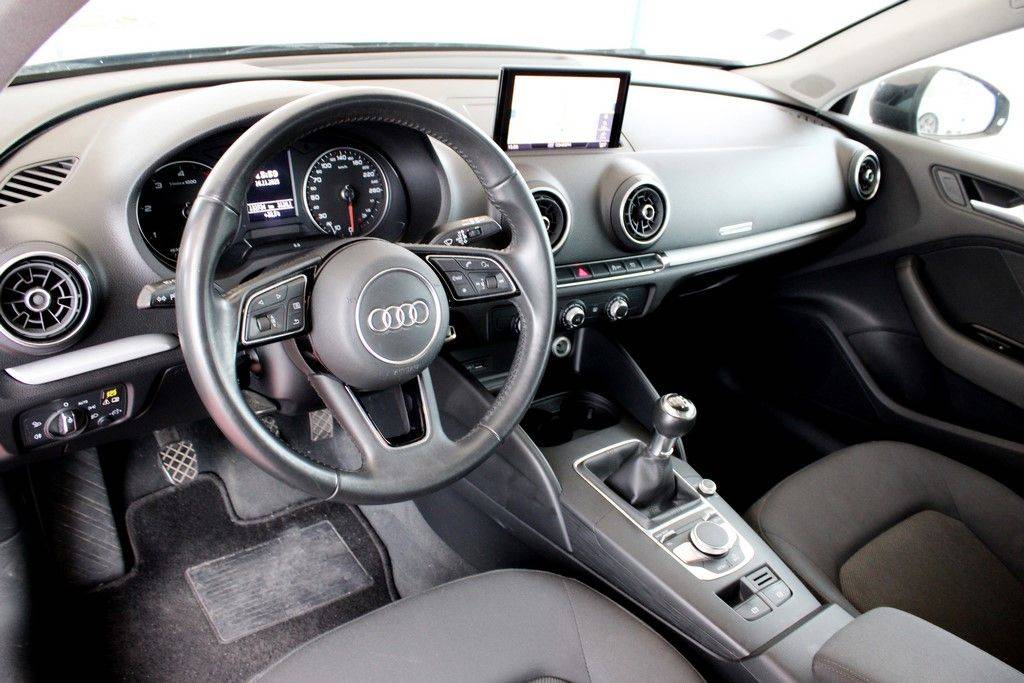 audi-a3-sportback-2018-diesel-1598cc