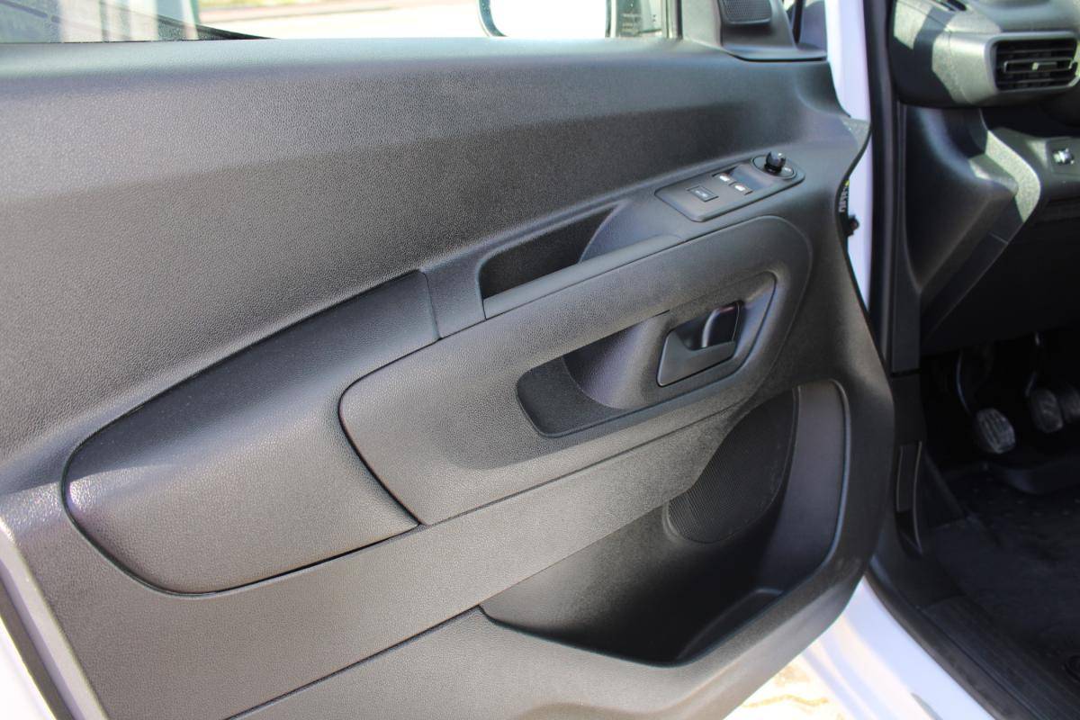 opel-combo-2024-diesel-1499cc