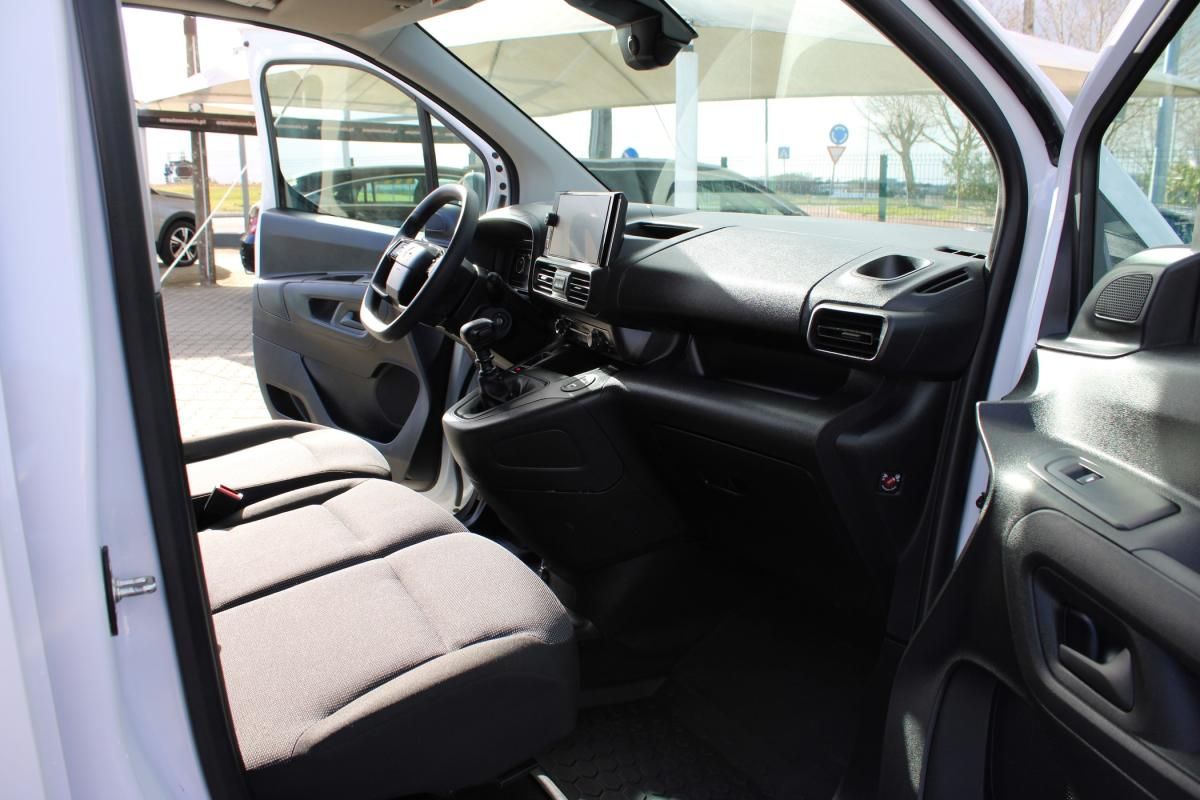 opel-combo-2024-diesel-1499cc