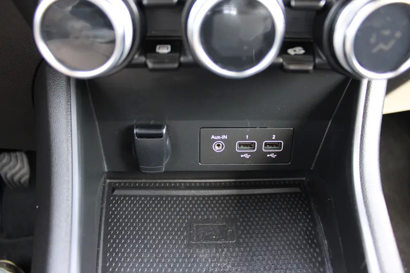 renault-captur-2023-gpl-999cc